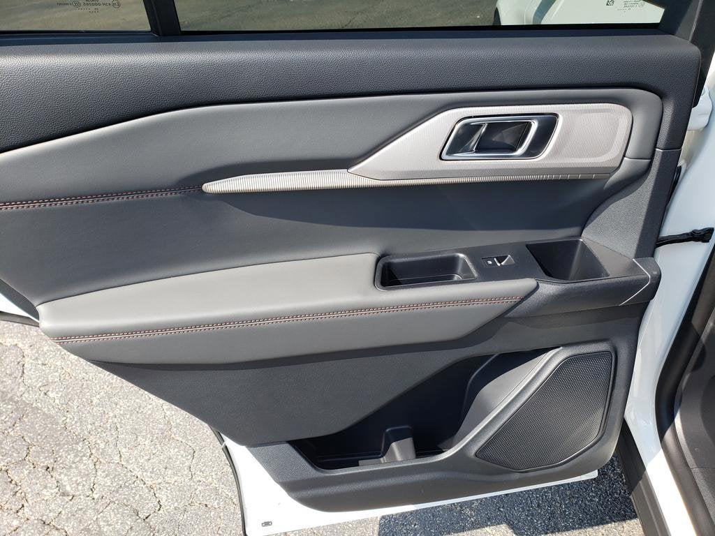 new 2025 Ford Explorer car, priced at $46,810