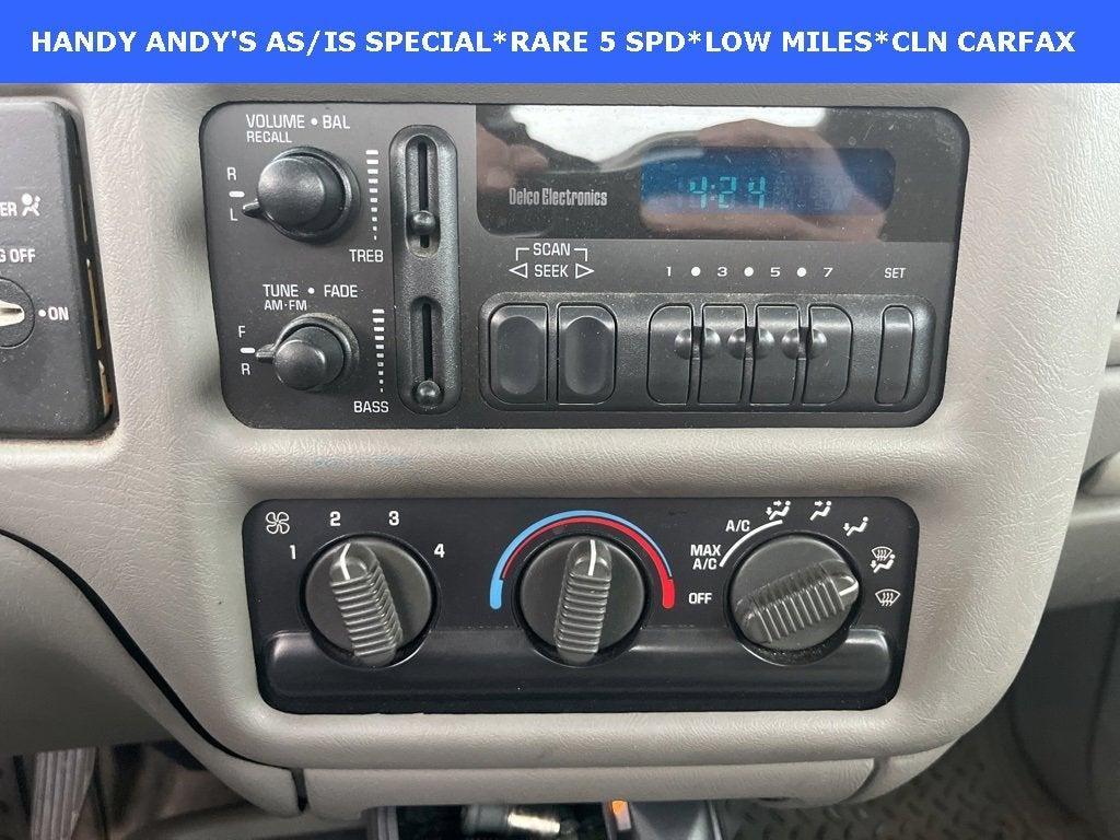 used 2002 Chevrolet S-10 car, priced at $3,994