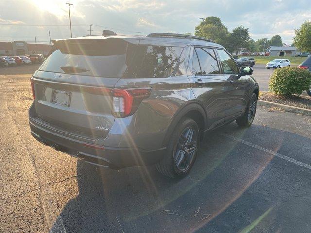 new 2025 Ford Explorer car, priced at $51,018