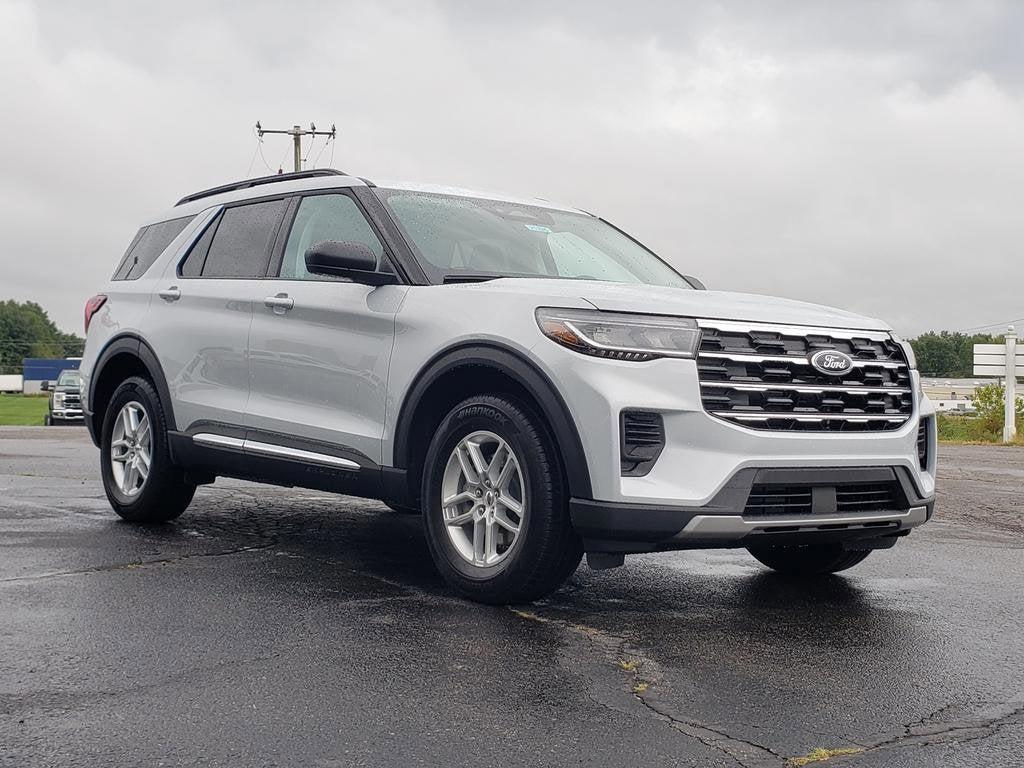 new 2025 Ford Explorer car, priced at $41,300
