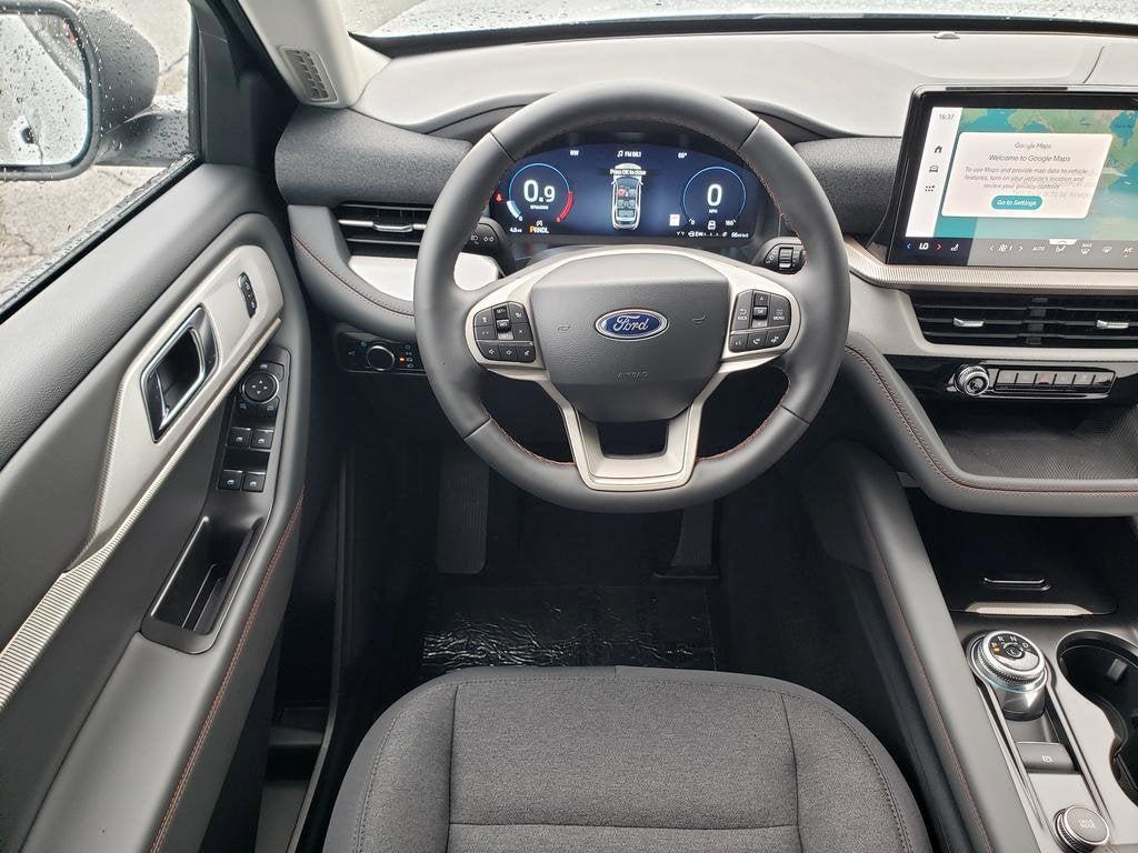 new 2025 Ford Explorer car, priced at $41,300