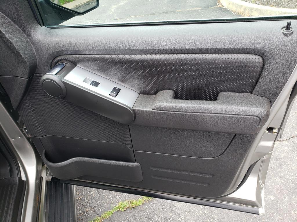used 2008 Mercury Mountaineer car, priced at $5,500