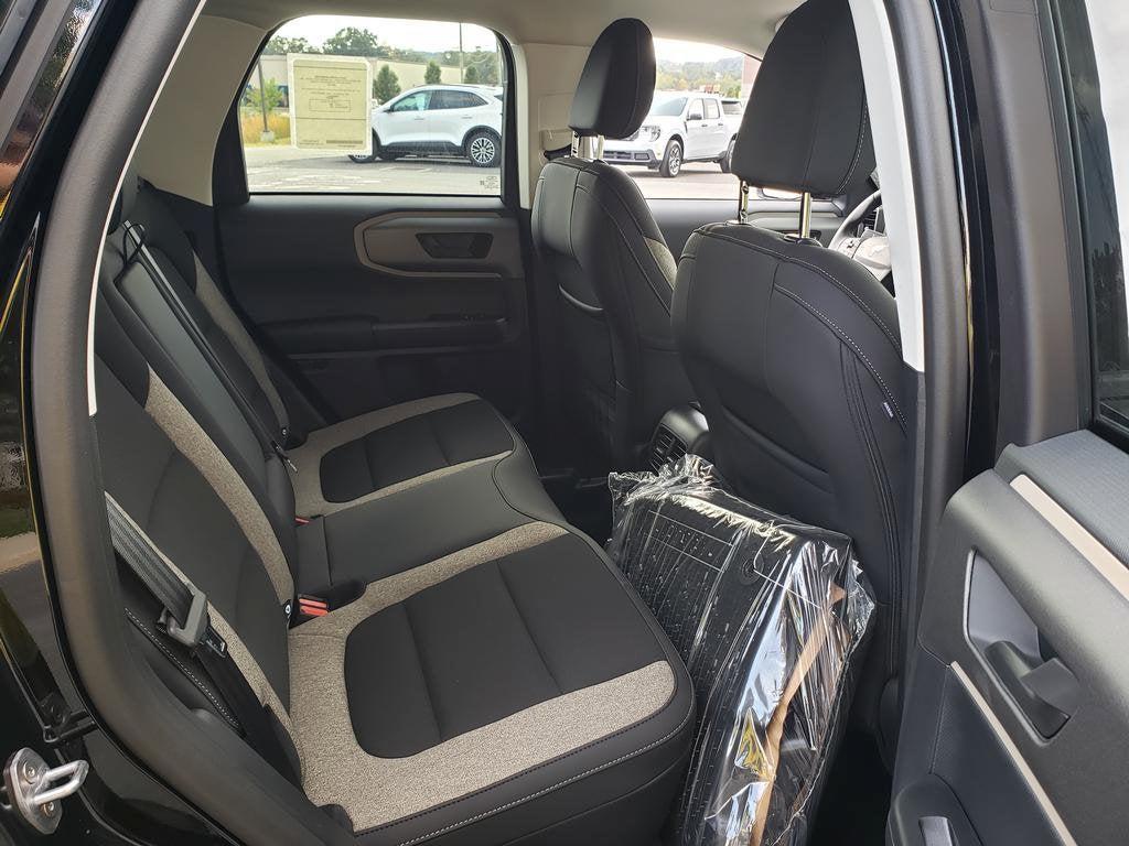 new 2025 Ford Bronco Sport car, priced at $35,700
