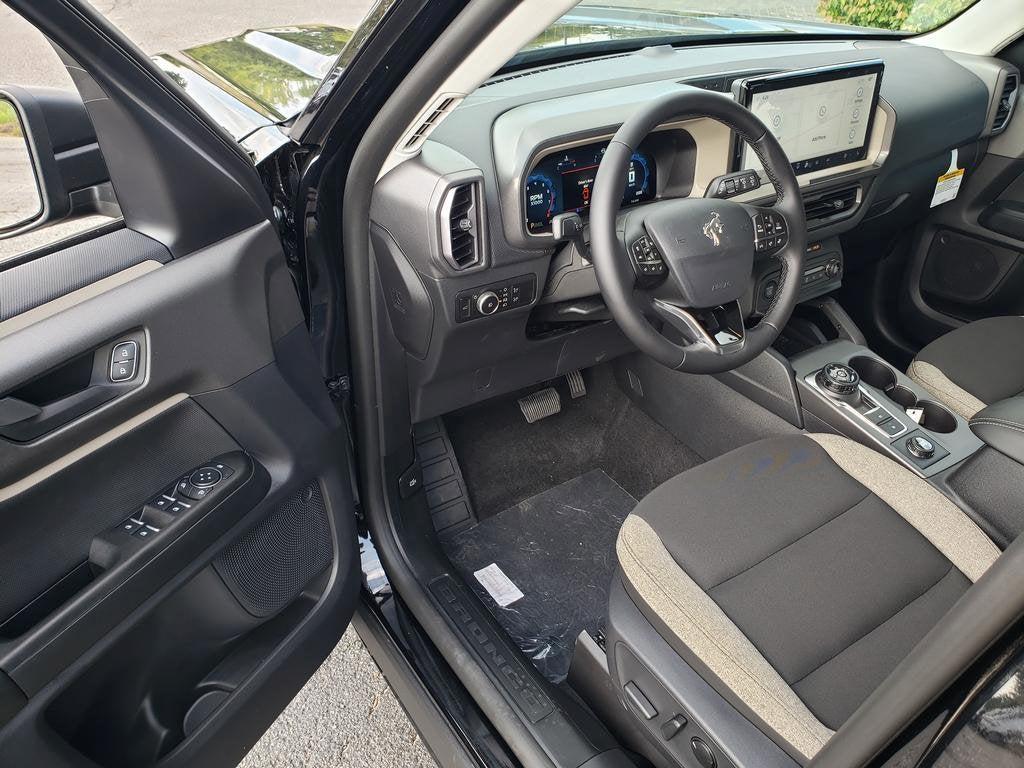 new 2025 Ford Bronco Sport car, priced at $35,700
