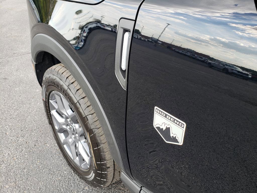 new 2025 Ford Bronco Sport car, priced at $35,700