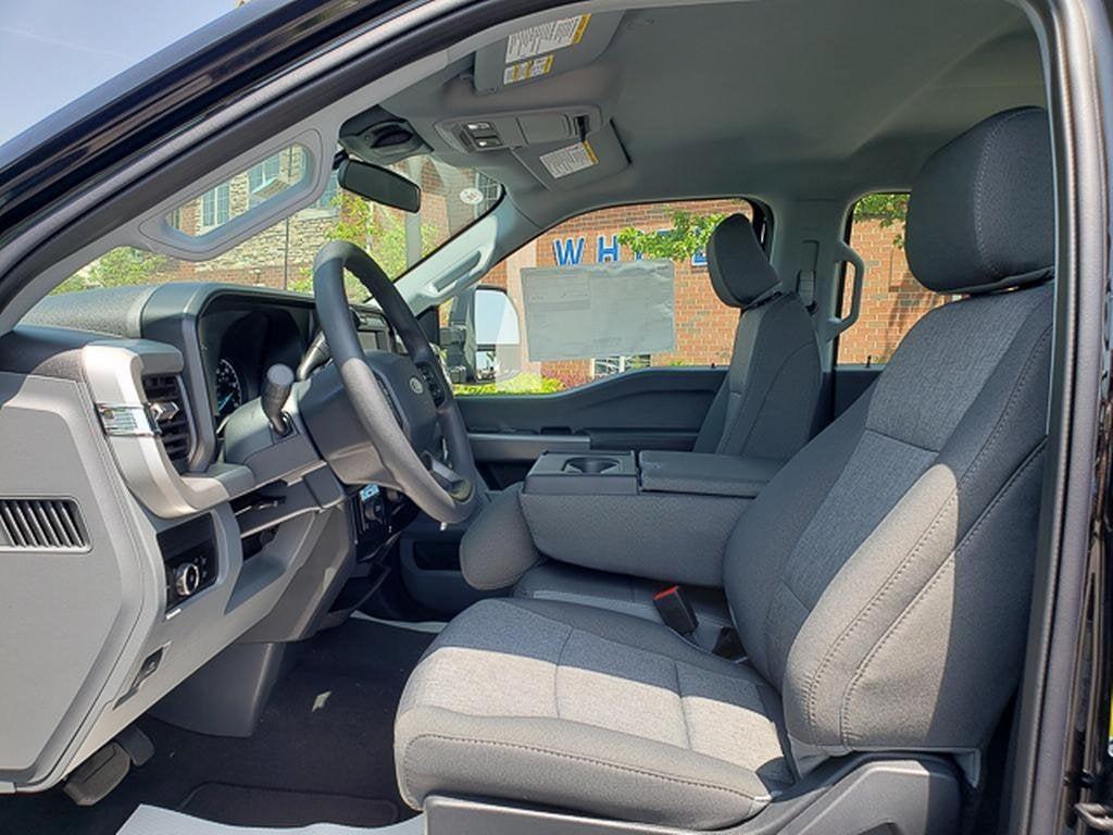 new 2025 Ford F-350 car, priced at $60,475