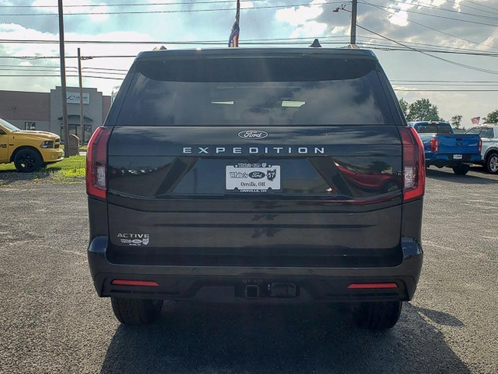 new 2025 Ford Expedition car, priced at $69,600
