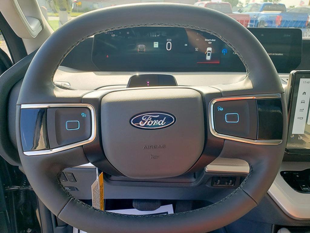 new 2025 Ford Expedition car, priced at $69,600