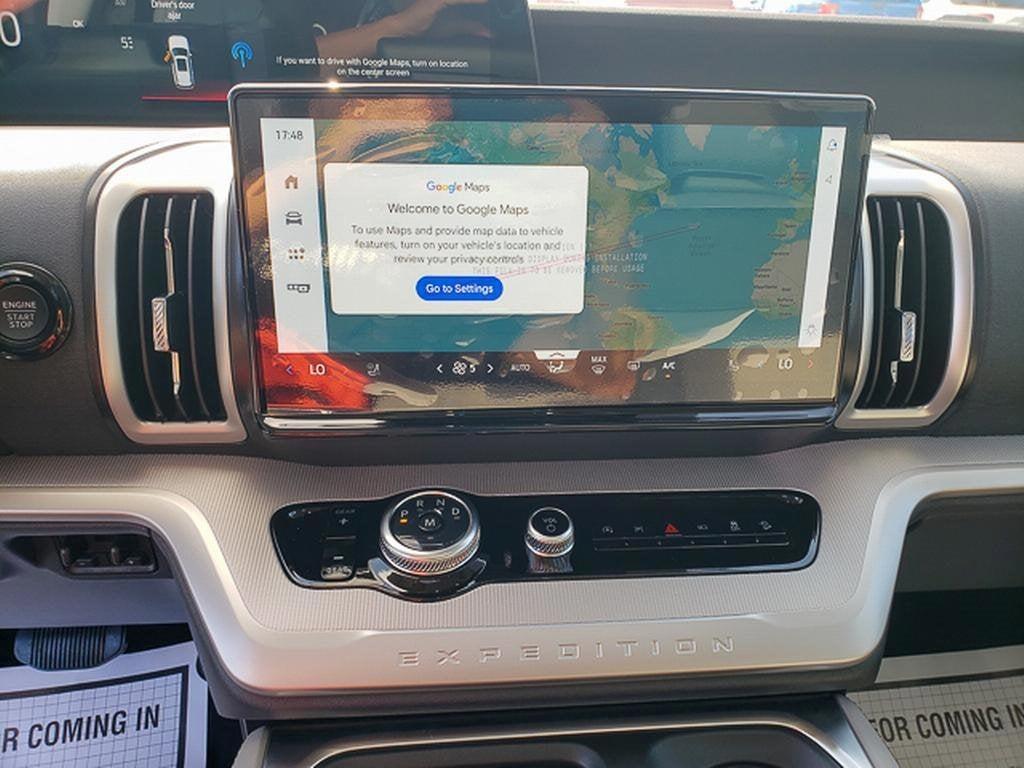 new 2025 Ford Expedition car, priced at $69,600