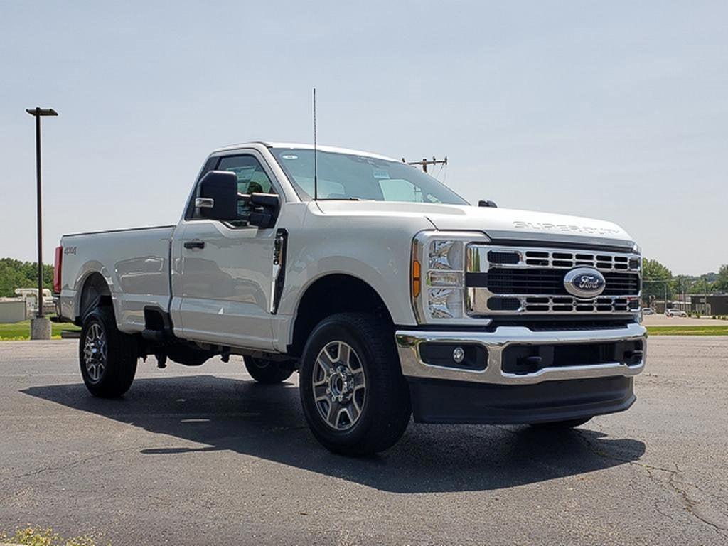 new 2025 Ford F-350 car, priced at $52,975