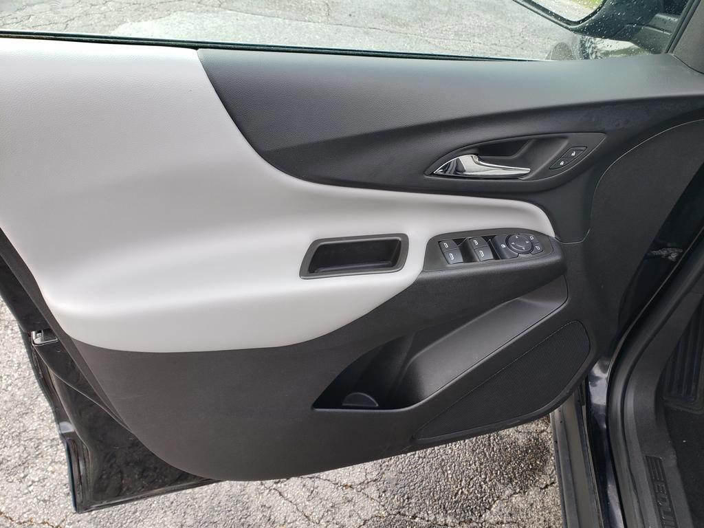 used 2023 Chevrolet Equinox car, priced at $22,459