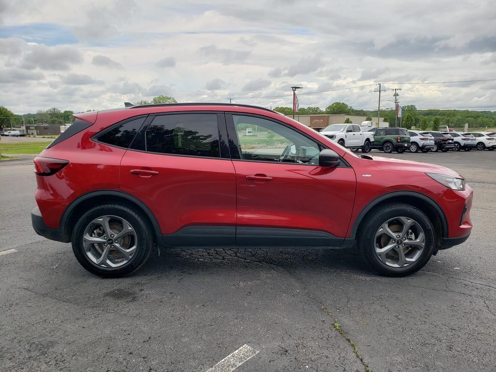 new 2025 Ford Escape car, priced at $31,292