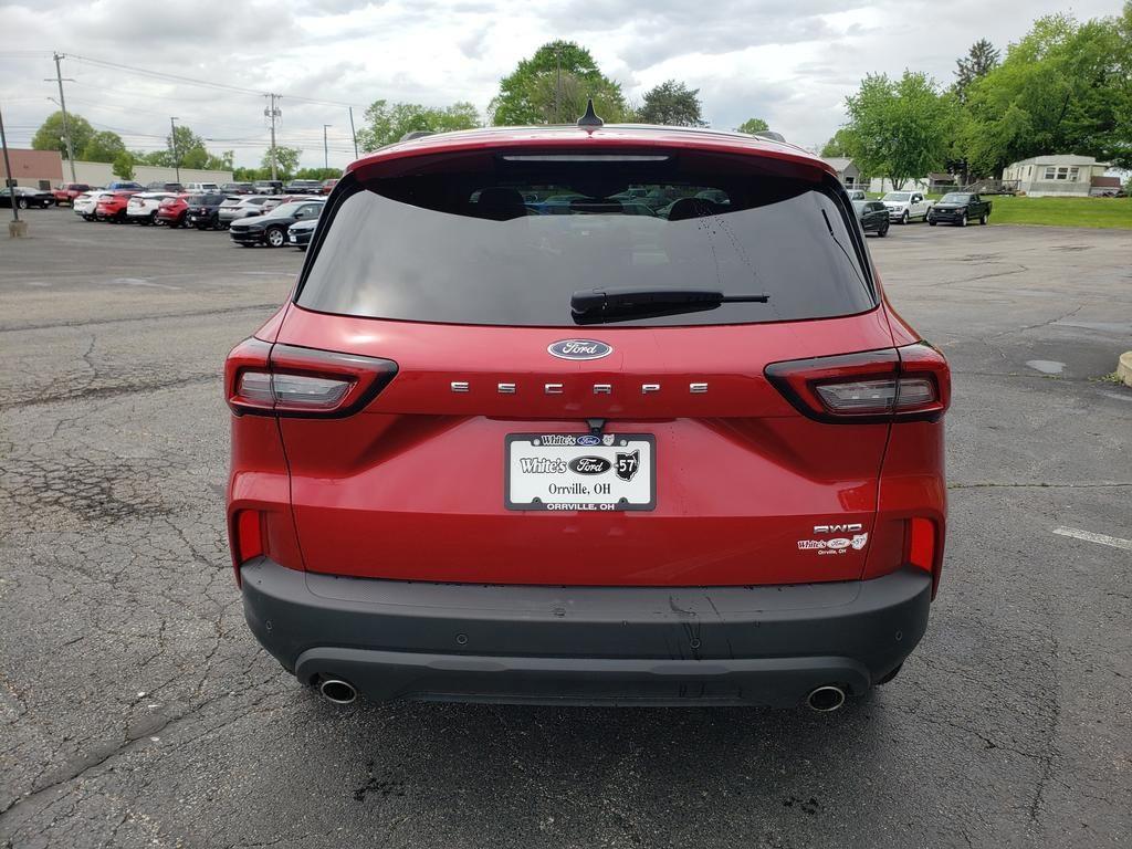 new 2025 Ford Escape car, priced at $31,292