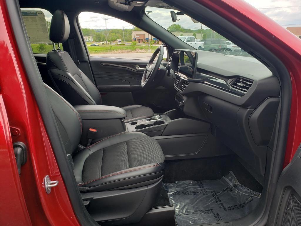 new 2025 Ford Escape car, priced at $31,292