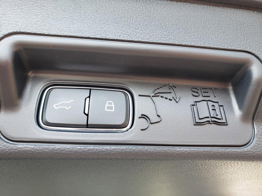 new 2025 Ford Explorer car, priced at $44,320