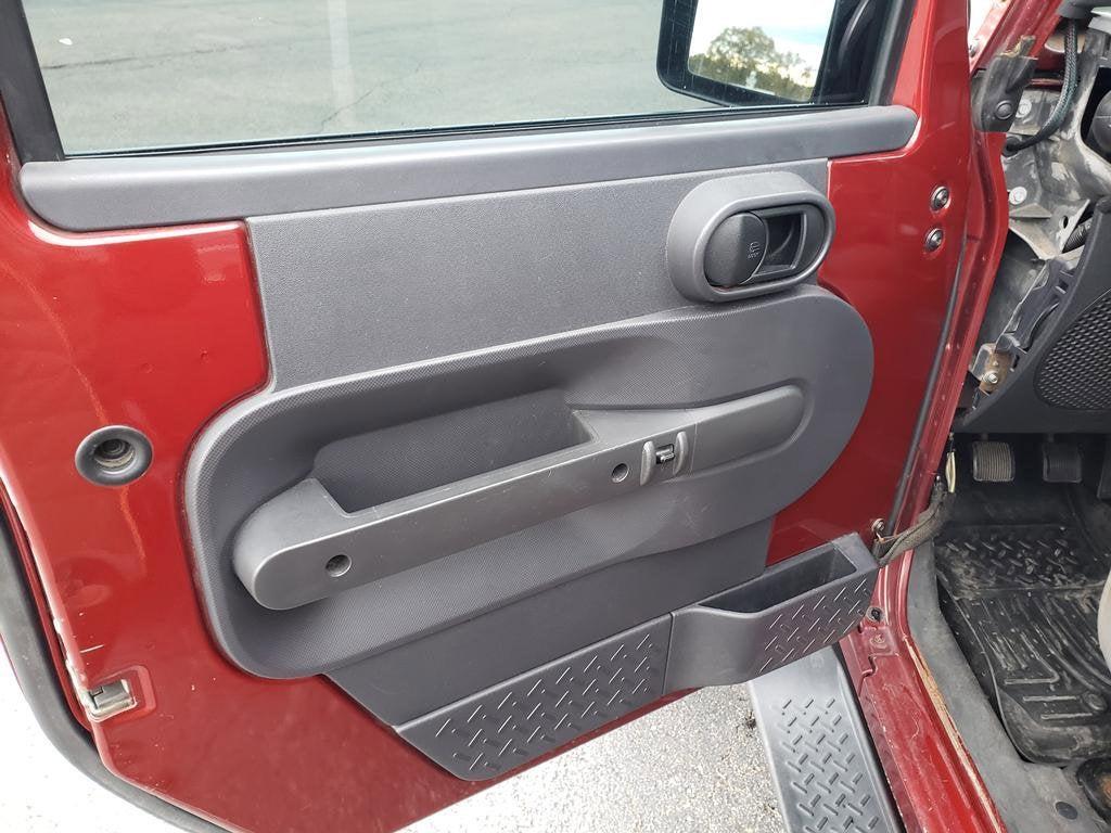 used 2009 Jeep Wrangler Unlimited car, priced at $7,994