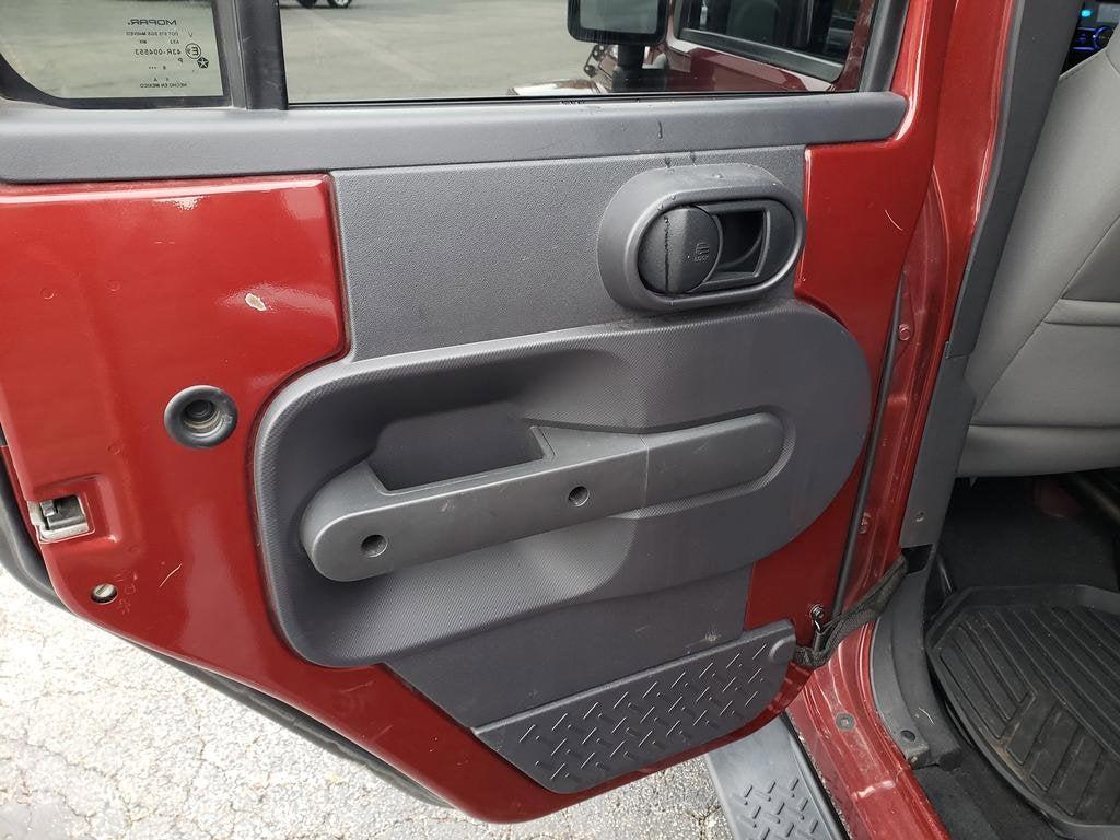 used 2009 Jeep Wrangler Unlimited car, priced at $7,994