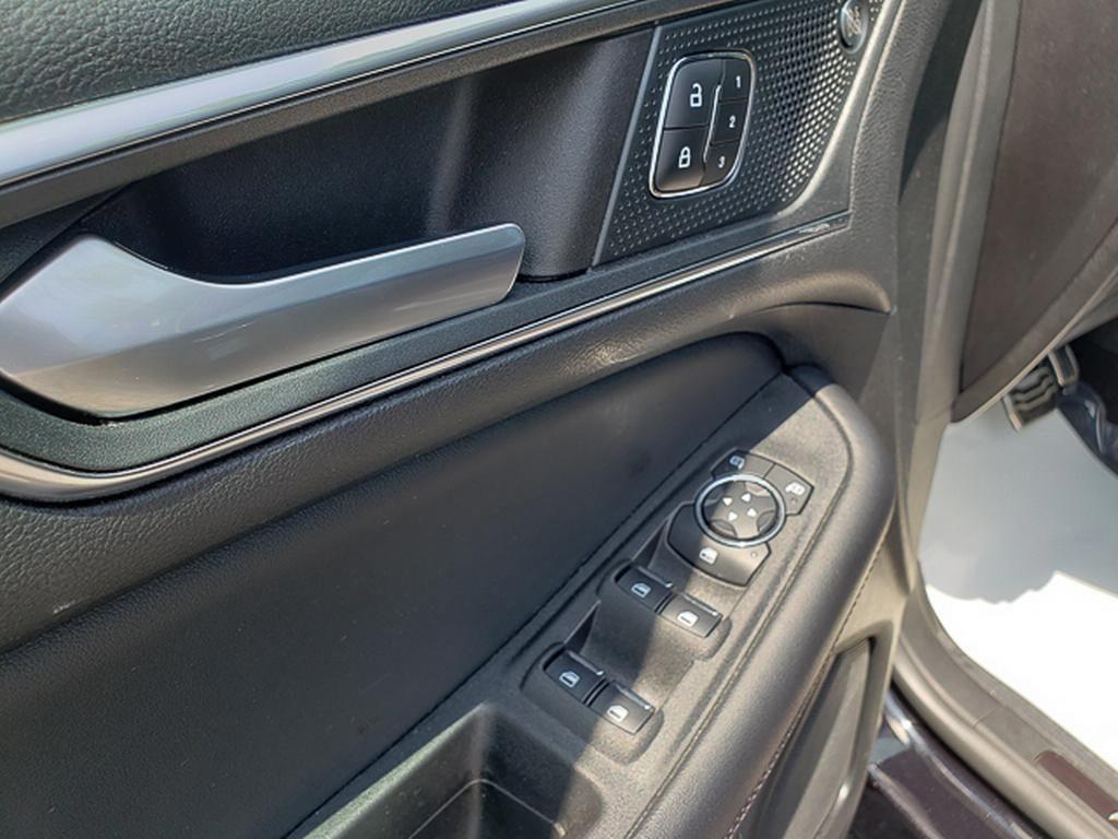 used 2024 Ford Edge car, priced at $41,900
