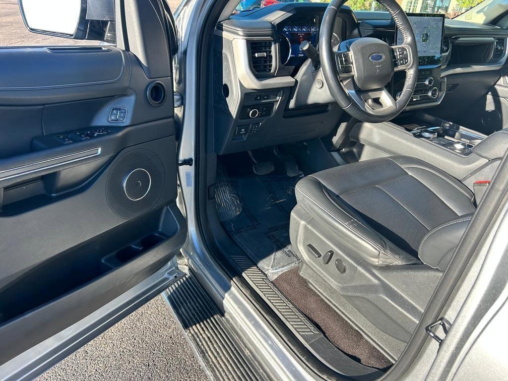 used 2023 Ford Expedition car, priced at $42,656