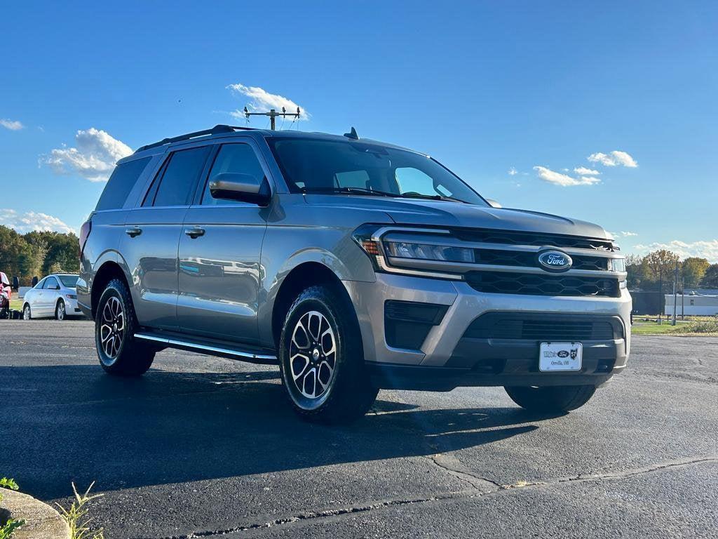 used 2023 Ford Expedition car, priced at $42,656