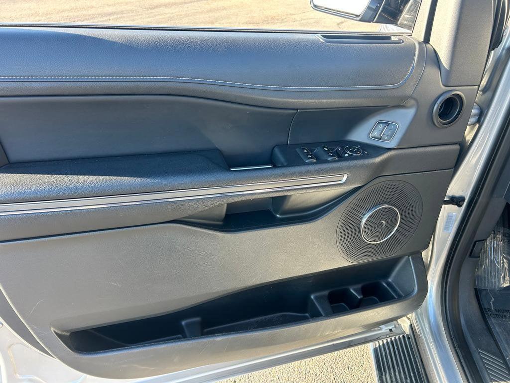 used 2023 Ford Expedition car, priced at $42,656