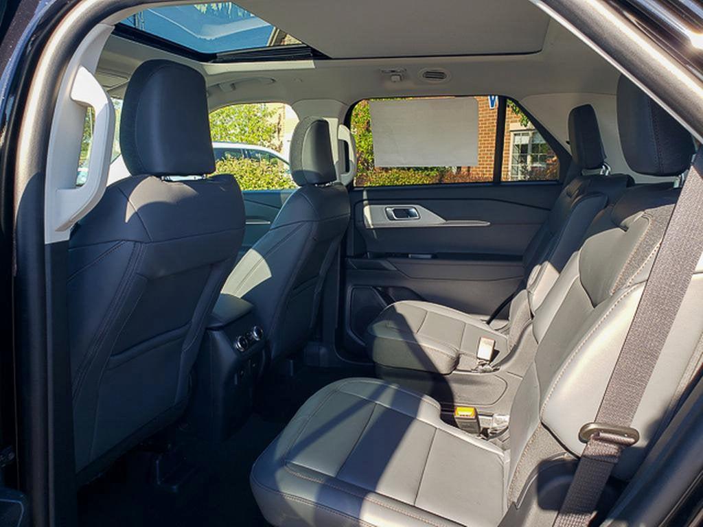 new 2025 Ford Explorer car, priced at $47,500