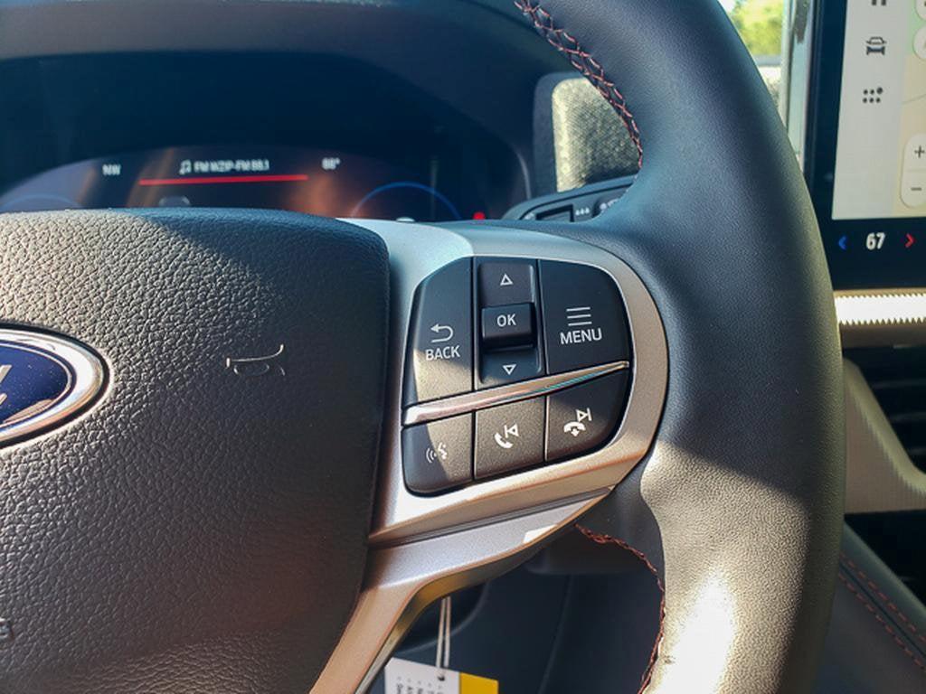 new 2025 Ford Explorer car, priced at $47,500