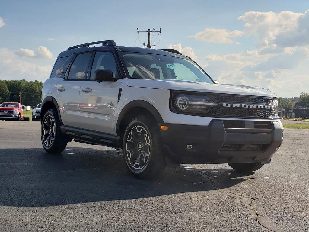 new 2025 Ford Bronco Sport car, priced at $37,665