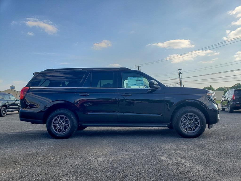 new 2025 Ford Expedition Max car, priced at $70,715