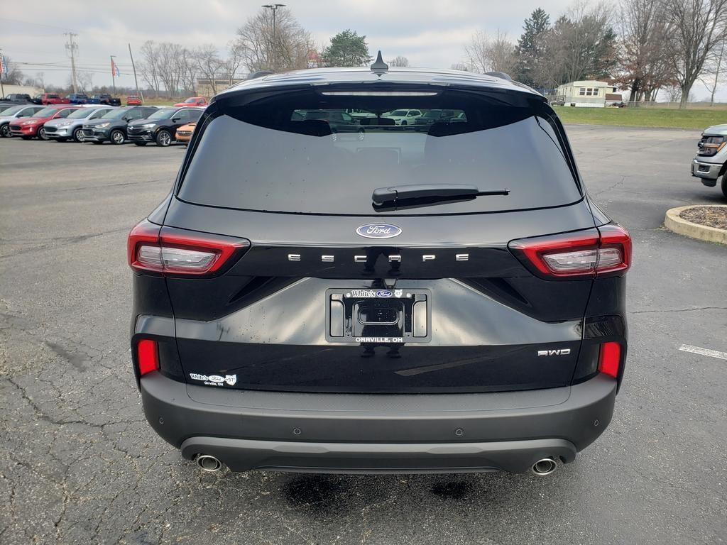 new 2025 Ford Escape car, priced at $38,578