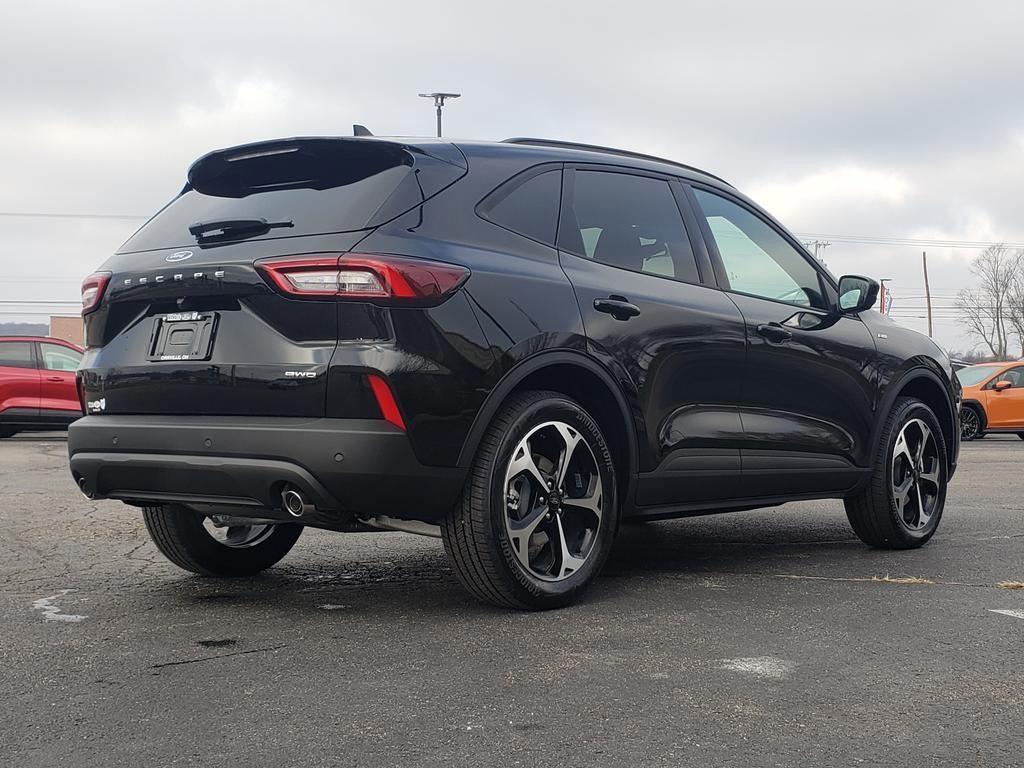 new 2025 Ford Escape car, priced at $38,578