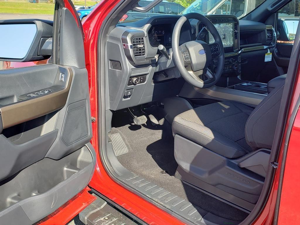 new 2024 Ford F-150 car, priced at $44,500