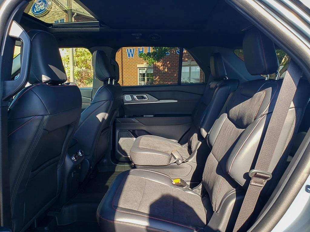 new 2025 Ford Explorer car, priced at $59,171