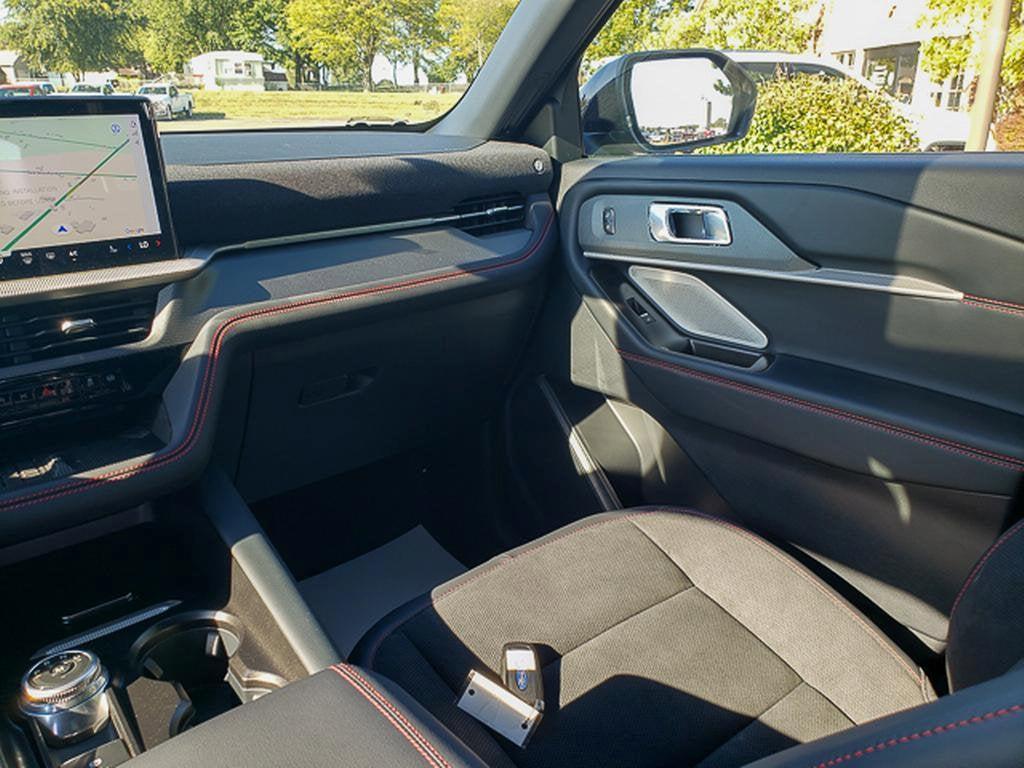new 2025 Ford Explorer car, priced at $59,171