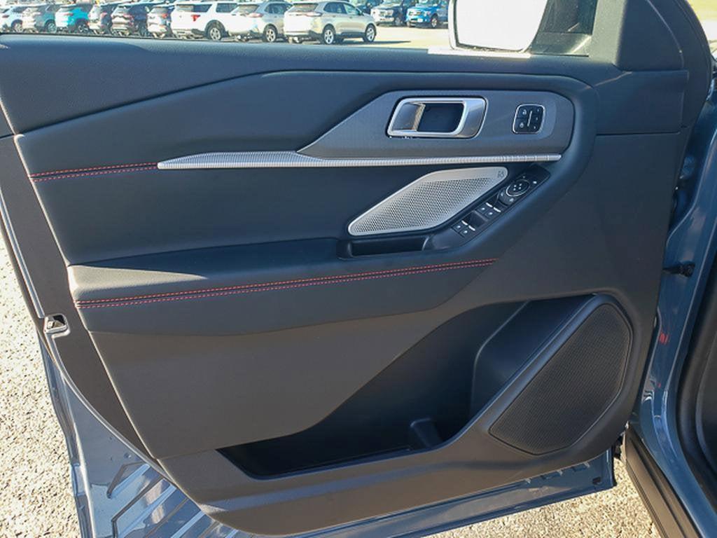 new 2025 Ford Explorer car, priced at $59,171