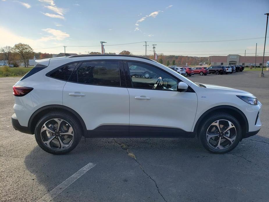 new 2025 Ford Escape car, priced at $41,056