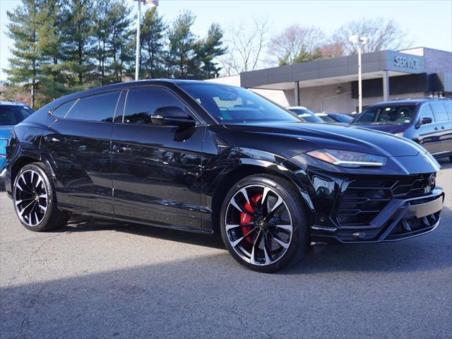 used 2022 Lamborghini Urus car, priced at $212,995