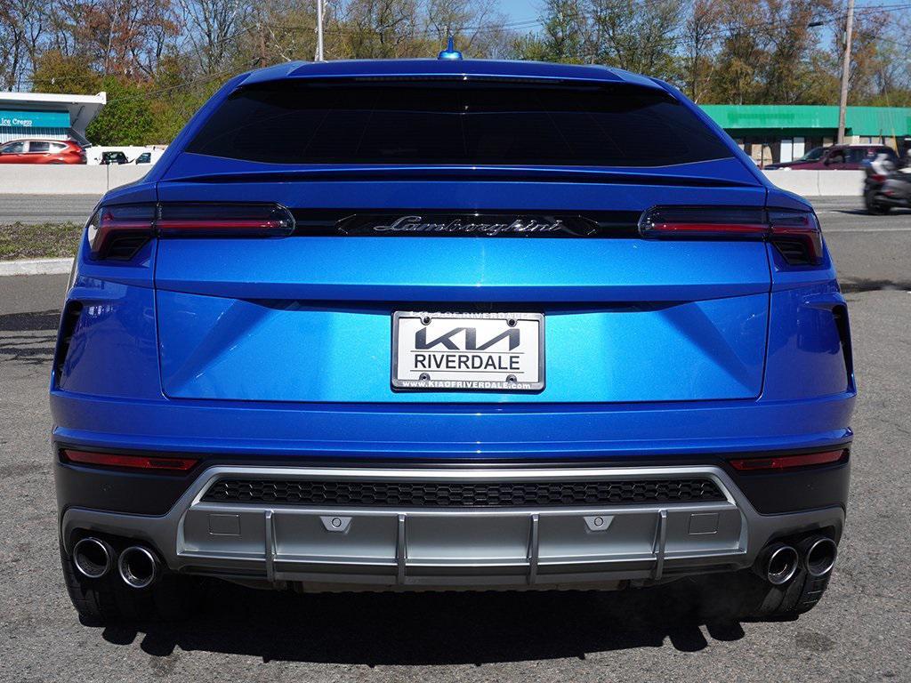 used 2022 Lamborghini Urus car, priced at $197,690