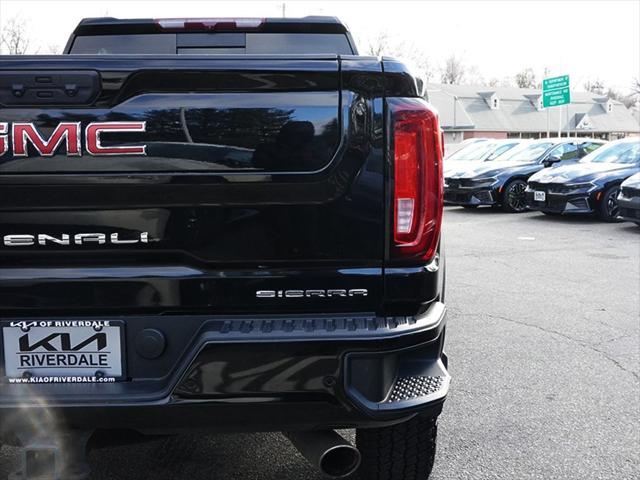 used 2022 GMC Sierra 2500 car, priced at $52,690