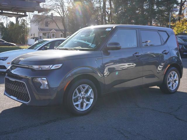 used 2022 Kia Soul car, priced at $15,990