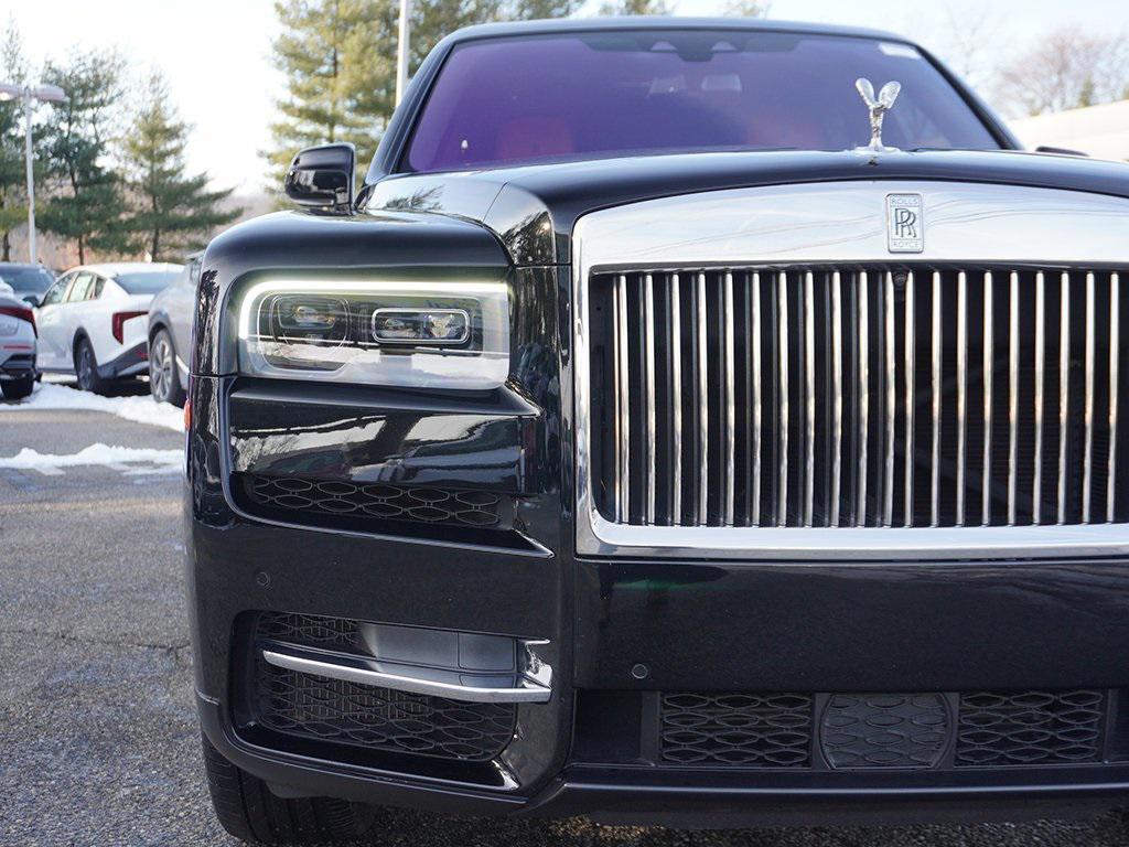 used 2021 Rolls-Royce Cullinan car, priced at $235,995