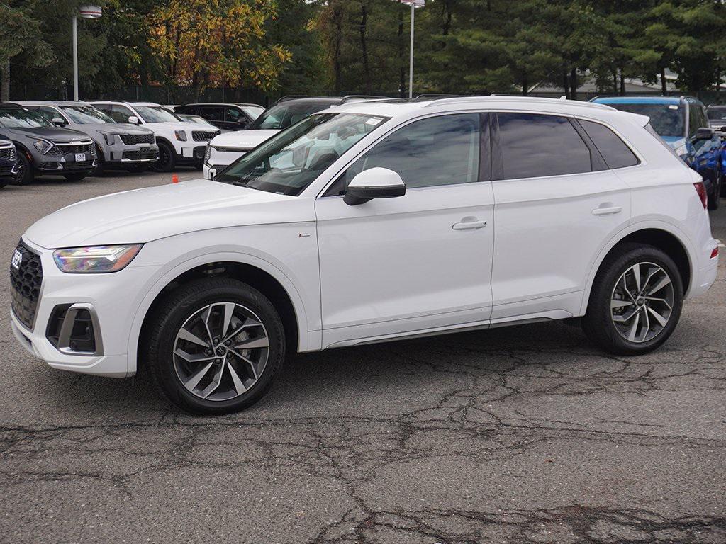 used 2024 Audi Q5 car, priced at $32,290