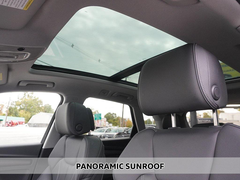 used 2024 Audi Q5 car, priced at $32,290