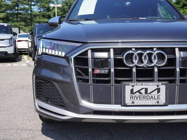 used 2022 Audi SQ7 car, priced at $61,290