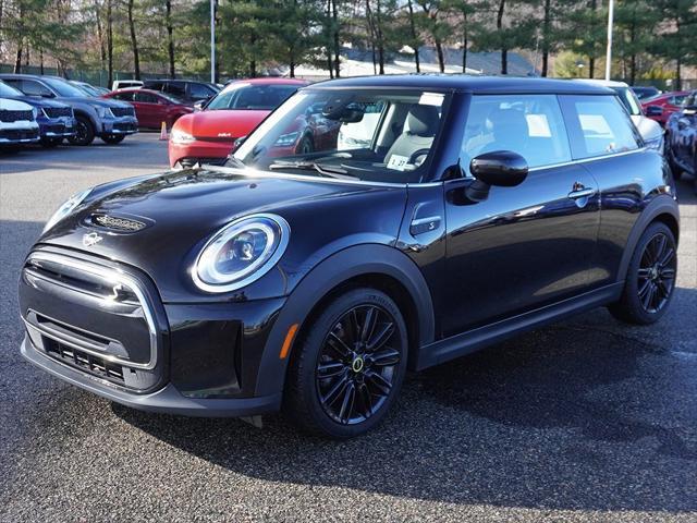 used 2022 MINI Hardtop car, priced at $16,495