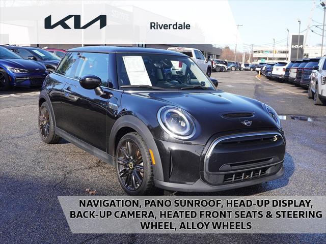 used 2022 MINI Hardtop car, priced at $16,495