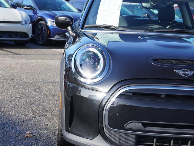 used 2022 MINI Hardtop car, priced at $16,495