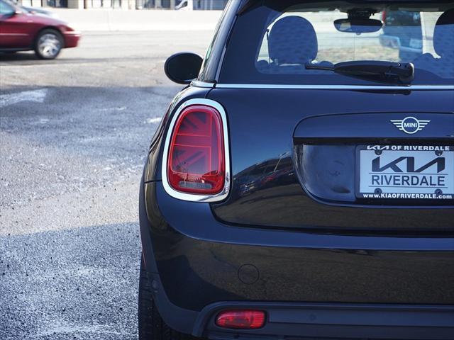 used 2022 MINI Hardtop car, priced at $16,495