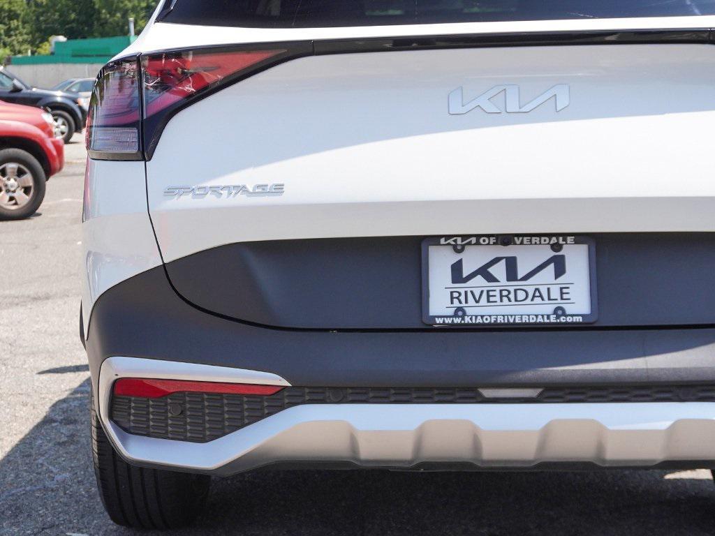 used 2023 Kia Sportage Hybrid car, priced at $20,690