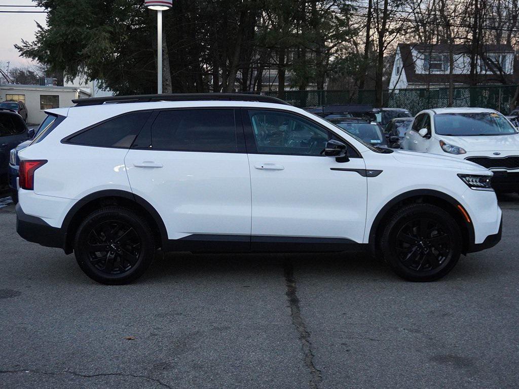 used 2022 Kia Sorento car, priced at $23,299